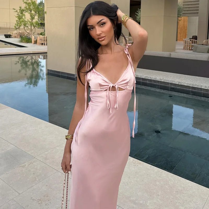 Vestido maxi com decote em V, atilhos e alças finas Aaliyah