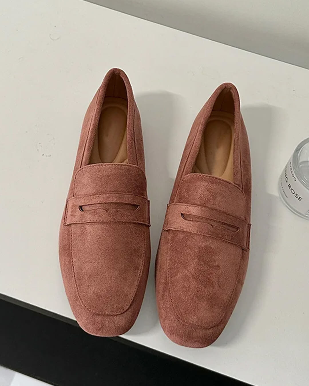 Mocassins Adira em camurça e sem atacadores