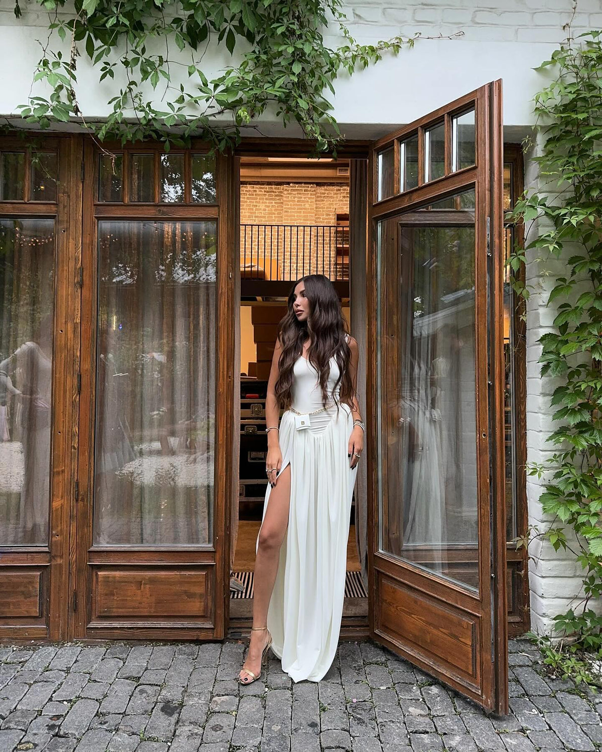 Vestido maxi com racha alta Aerin