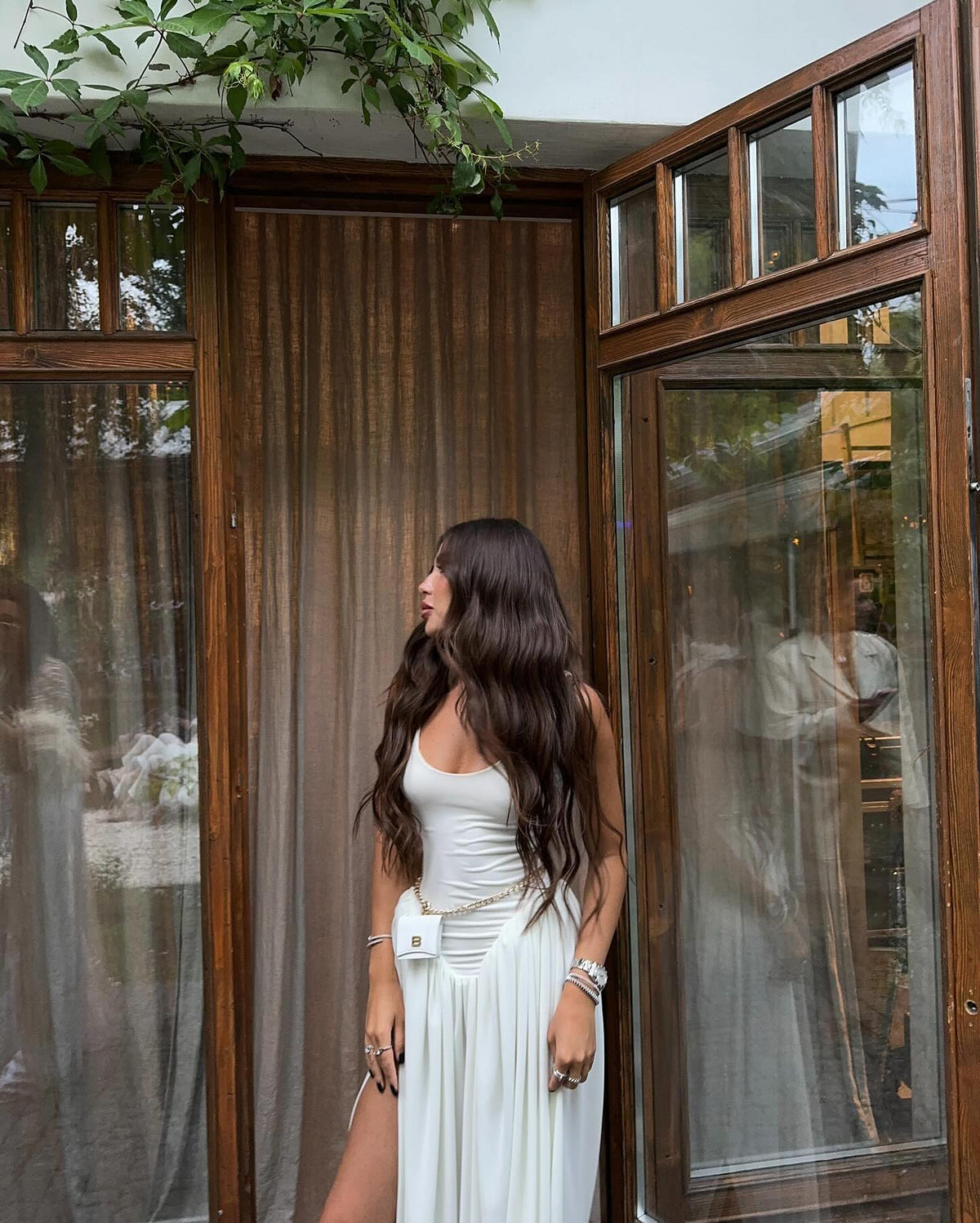 Vestido maxi com racha alta Aerin