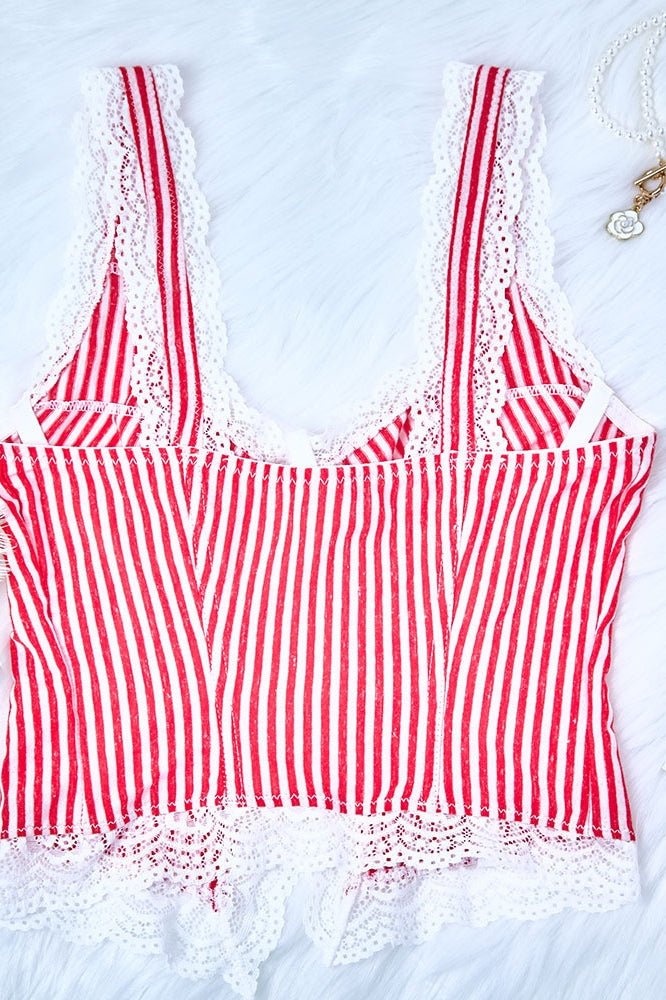 Top de alças Agda às riscas, com folhos e renda