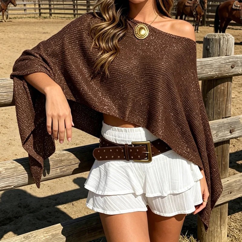 Capa poncho Ailva brilhante com ombros descobertos