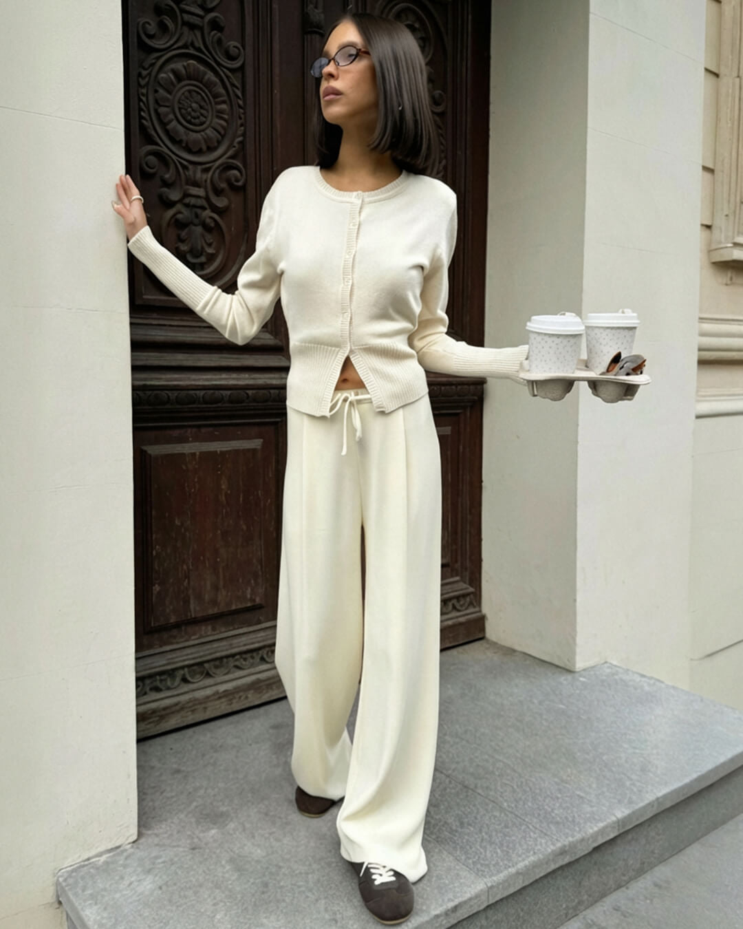 Conjunto Aimee de casaco de malha e calças