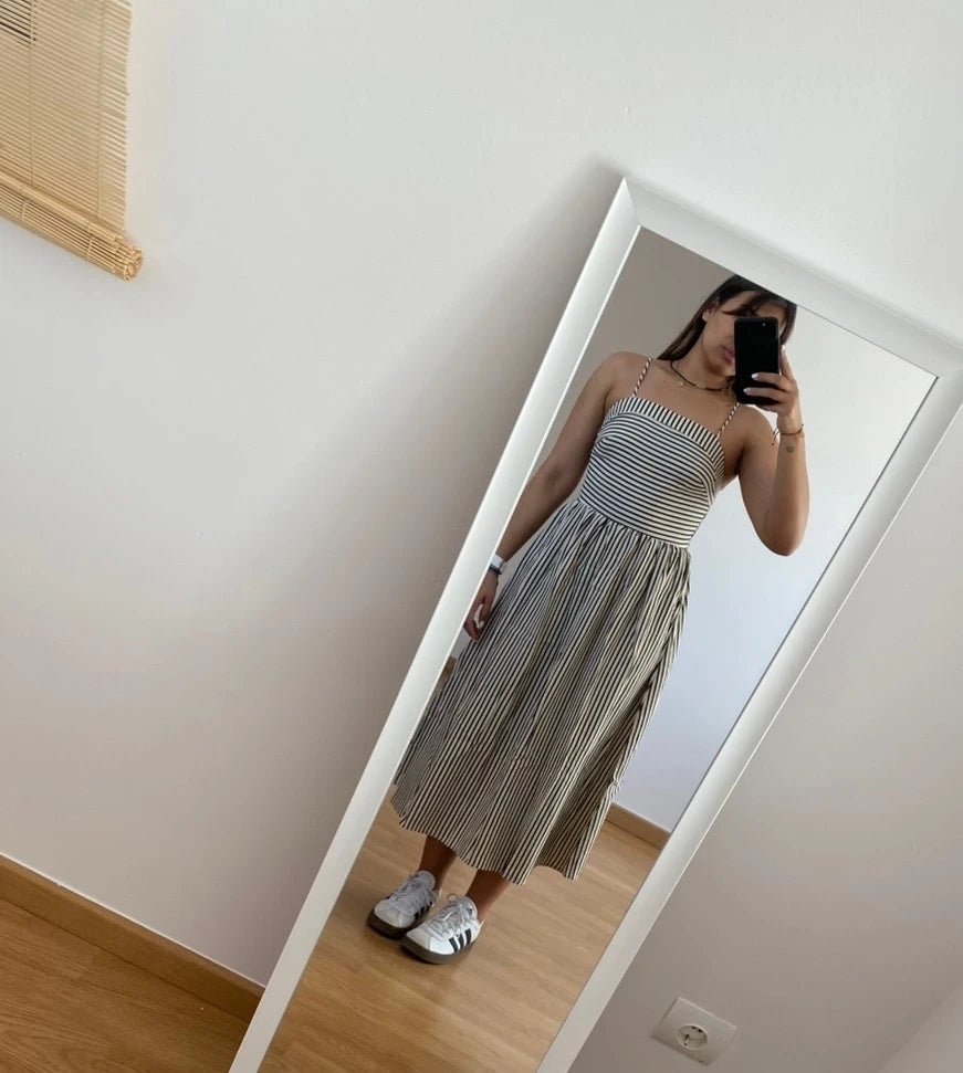 Vestido maxi Airlin às riscas, franzido e com alças finas