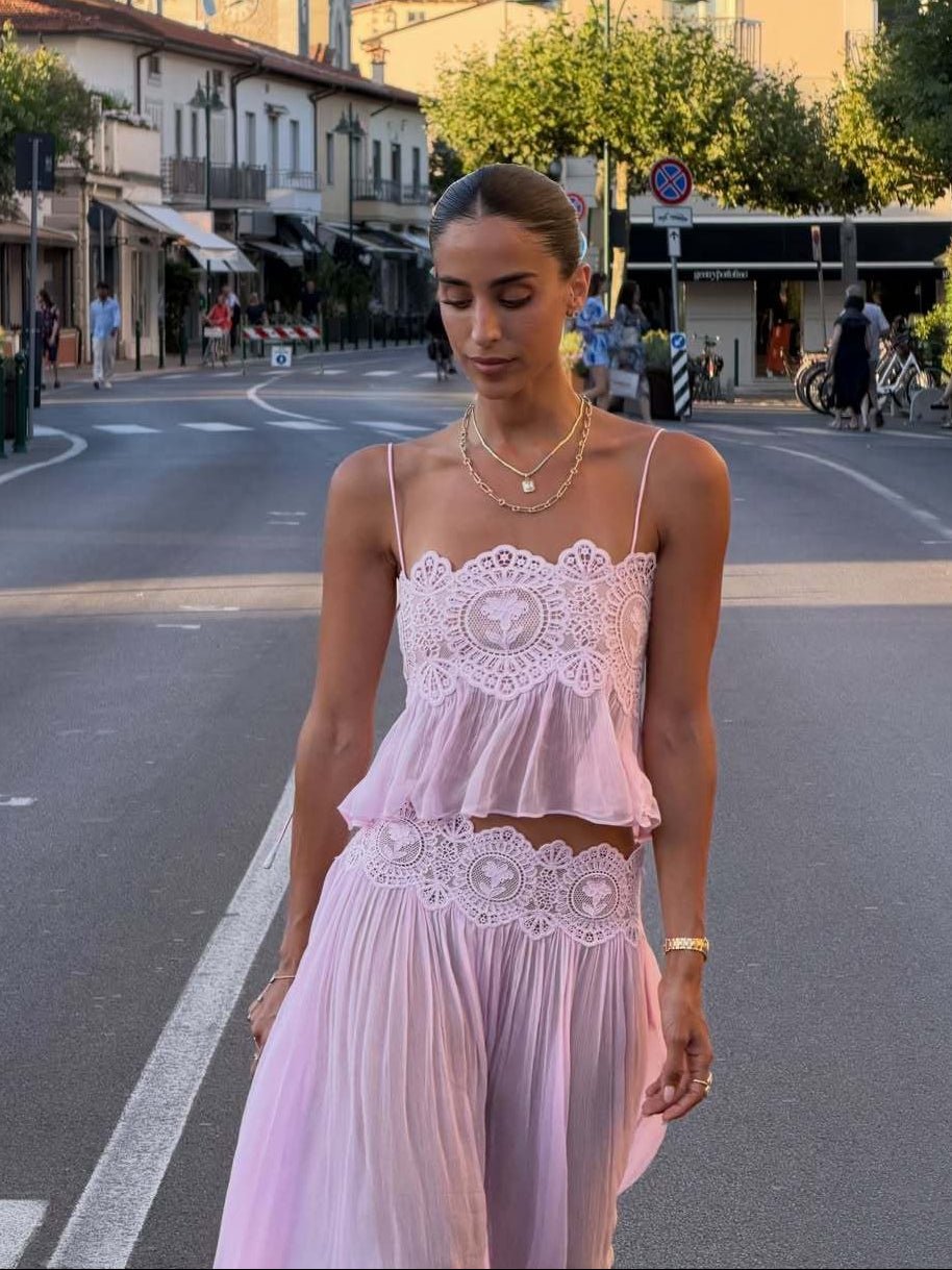 Conjunto Aiselma de calças em chiffon com renda