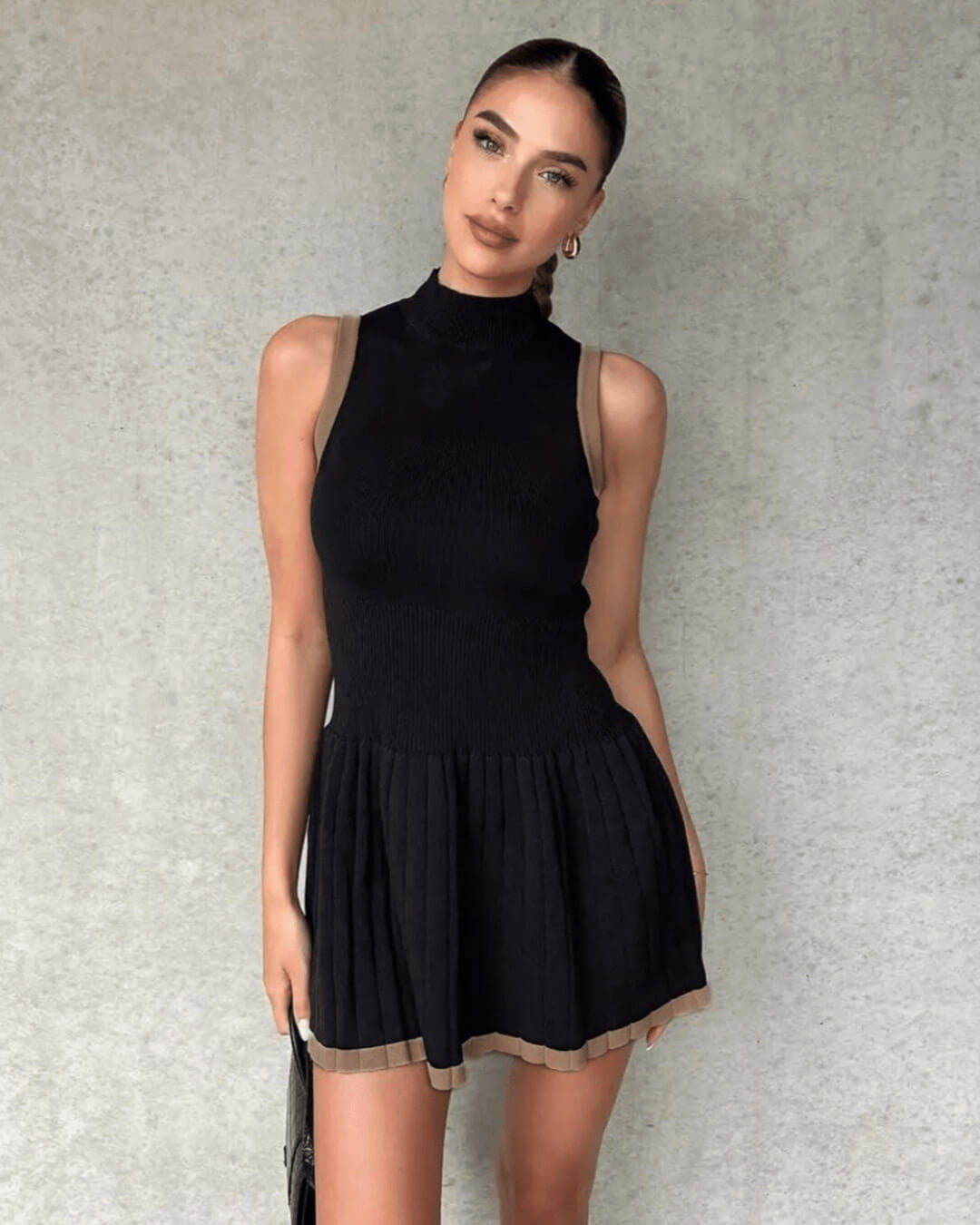 Vestido Alice em malha contrastante, com cintura descida