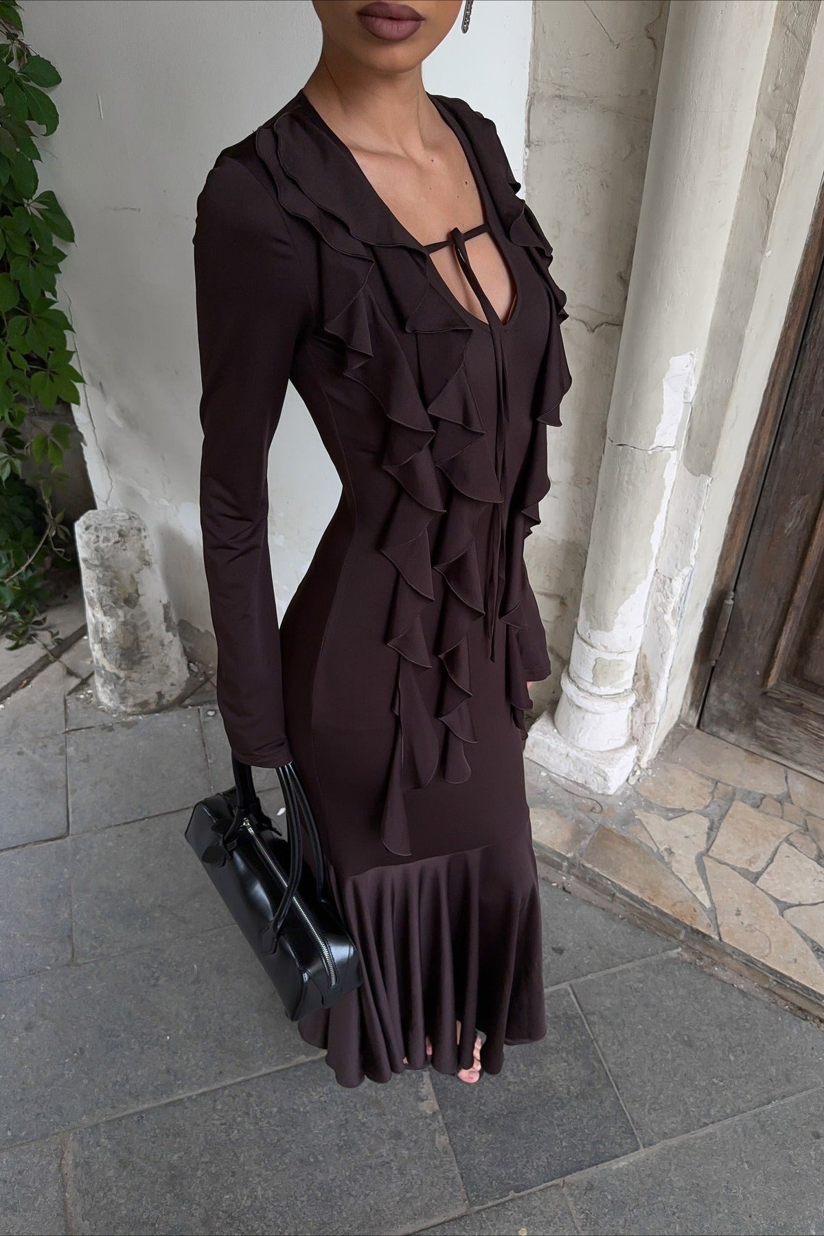 Vestido maxi de mangas compridas com folhos Arielle