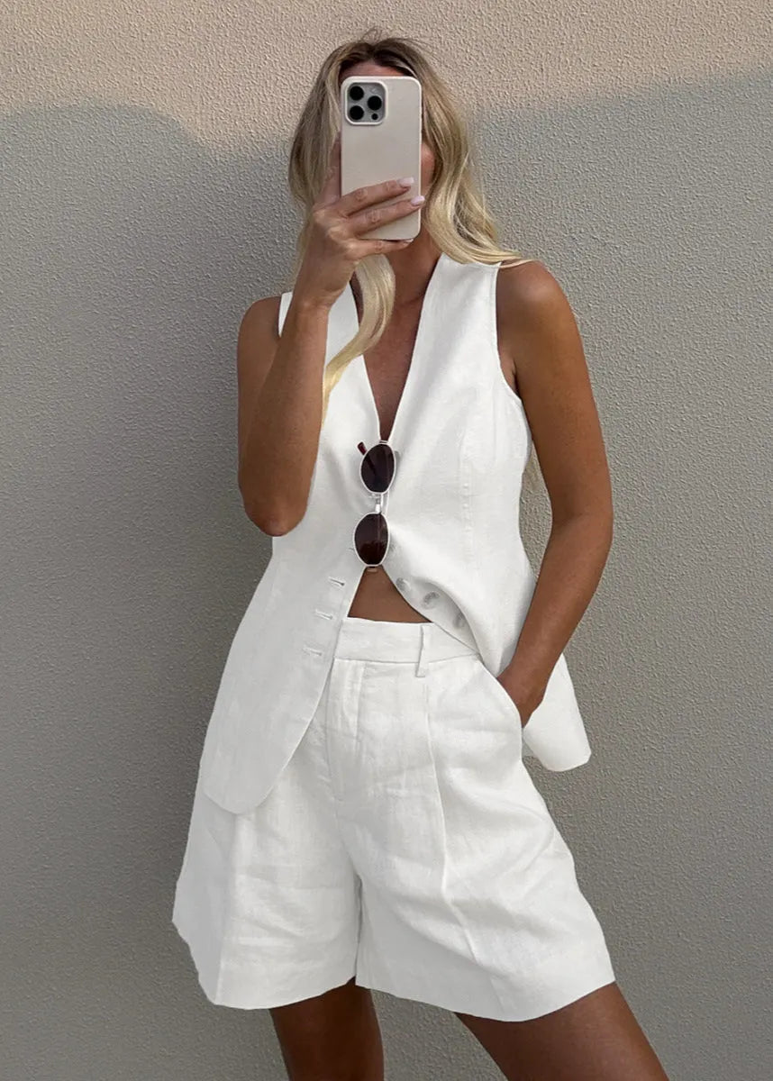 Conjunto de colete de corte e calções Bianca
