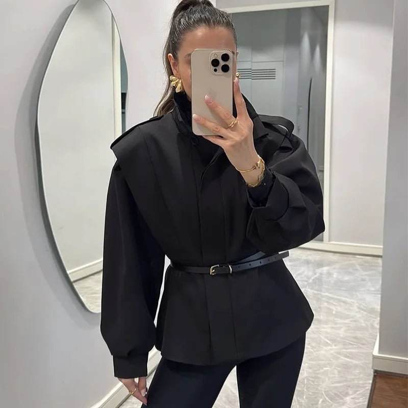 Casaco trench curto com cinto Camille