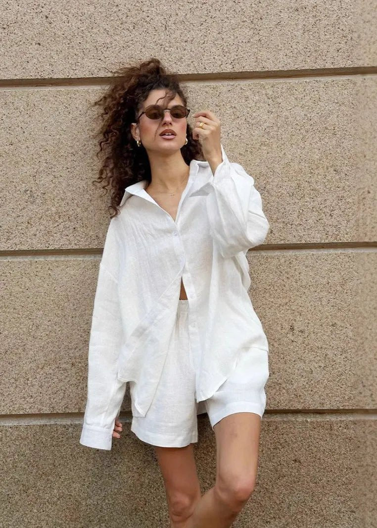 Conjunto de camisa e calções de algodão brancos Camille