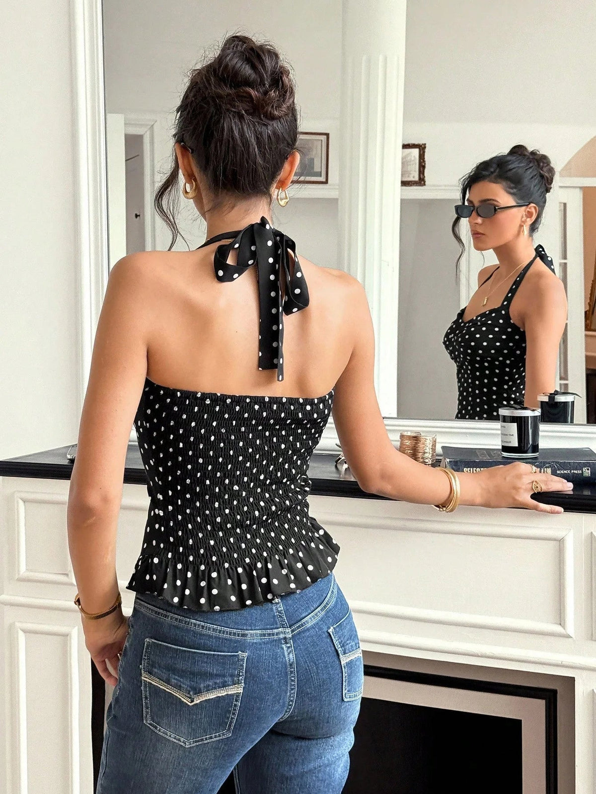 Top curto de gola halter com bolinhas Caryl