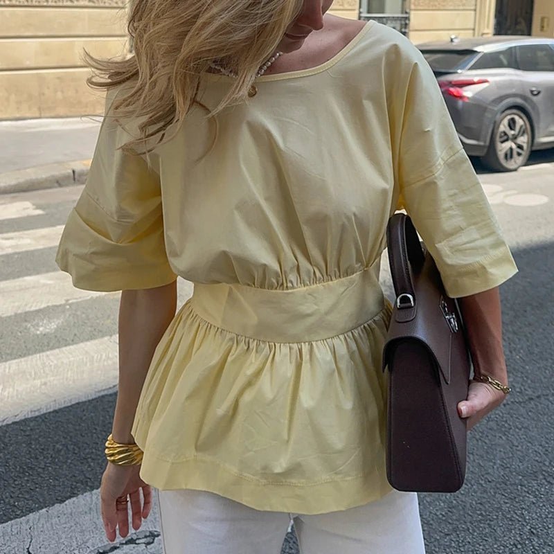 Blusa Cecile com folhos e costas descobertas
