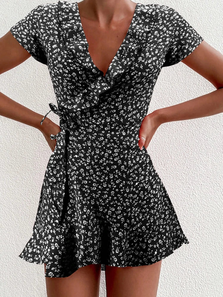 Vestido mini Celeste evasé com decote em V e padrão floral