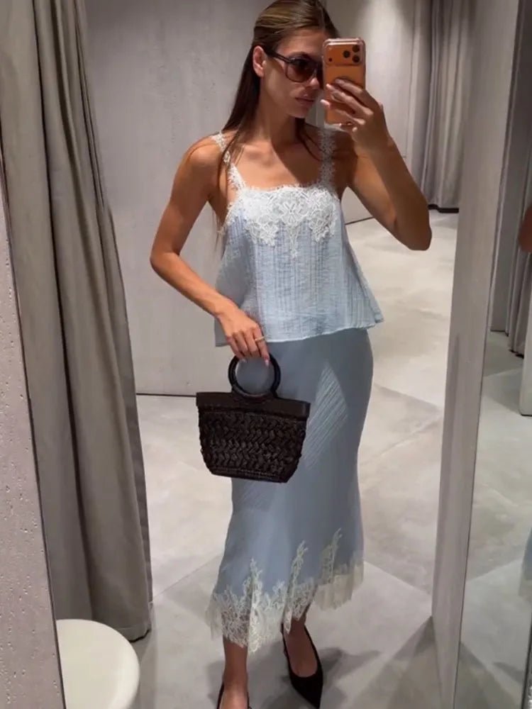 Conjunto midi de duas peças Celeste com aplicações em renda