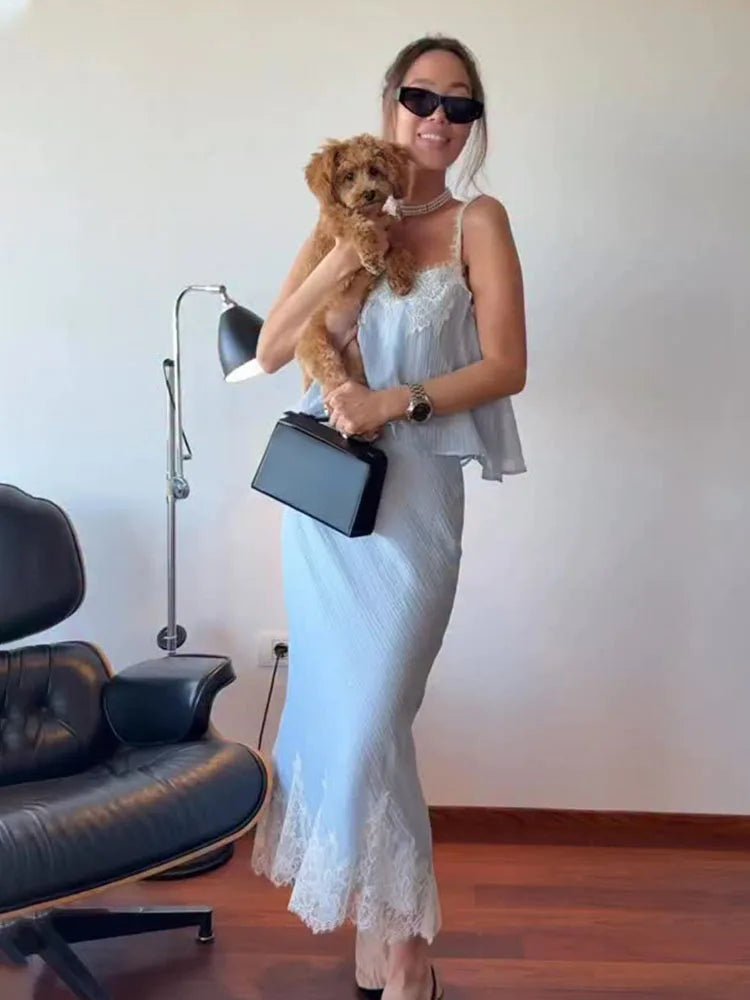 Conjunto midi de duas peças Celeste com aplicações em renda