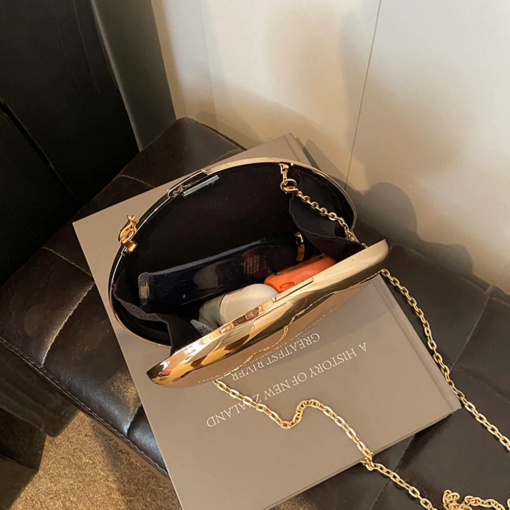 Clutch de noite em forma de concha Celeste