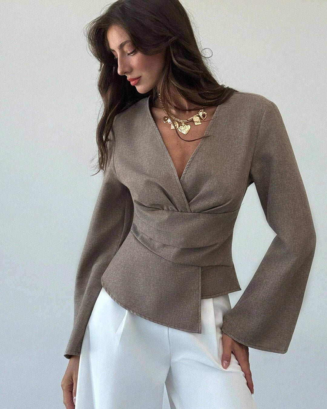 Blusa com mangas evasé assimétricas Chantelle
