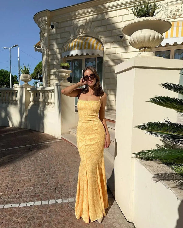 Vestido maxi com cauda de peixe e cordões Claire