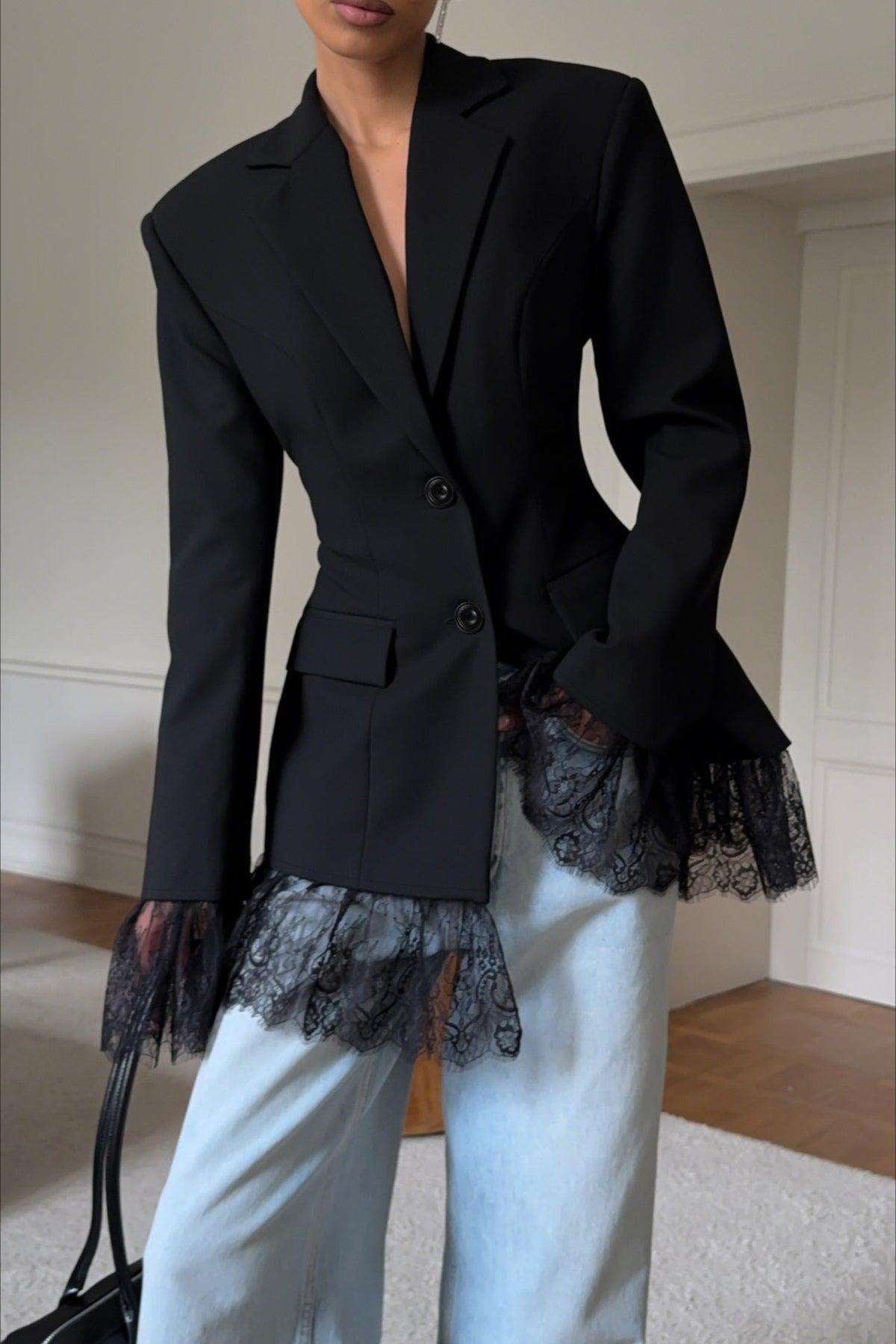 Blazer com acabamento de renda Colbie