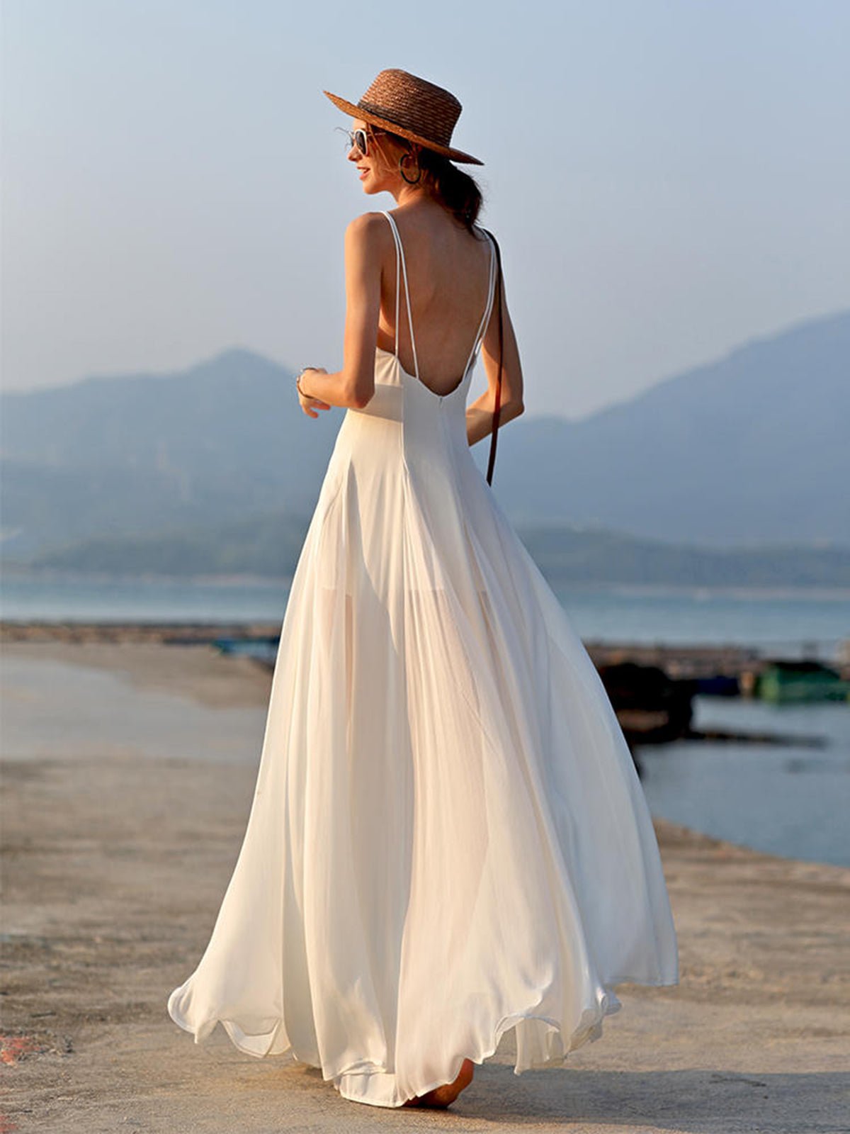Vestido comprido Delphine com decote em V e costas descobertas