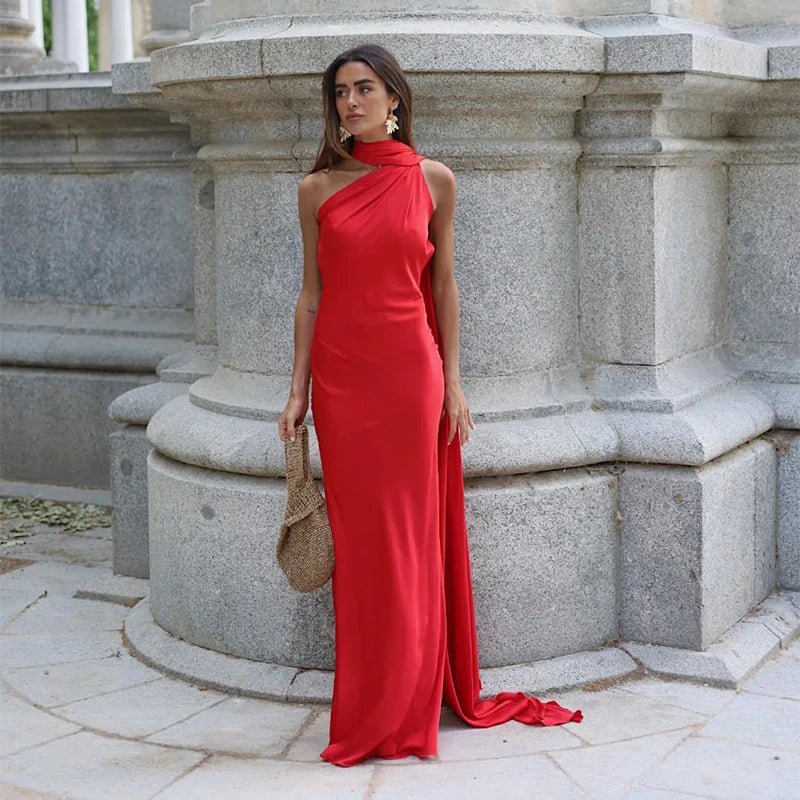 Vestido de noite Demetra em cetim, cai-cai e com costas descobertas