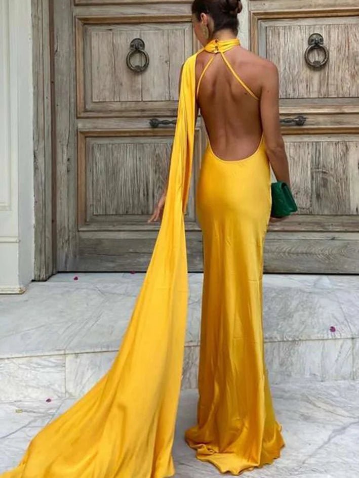 Vestido de noite Demetra em cetim, cai-cai e com costas descobertas