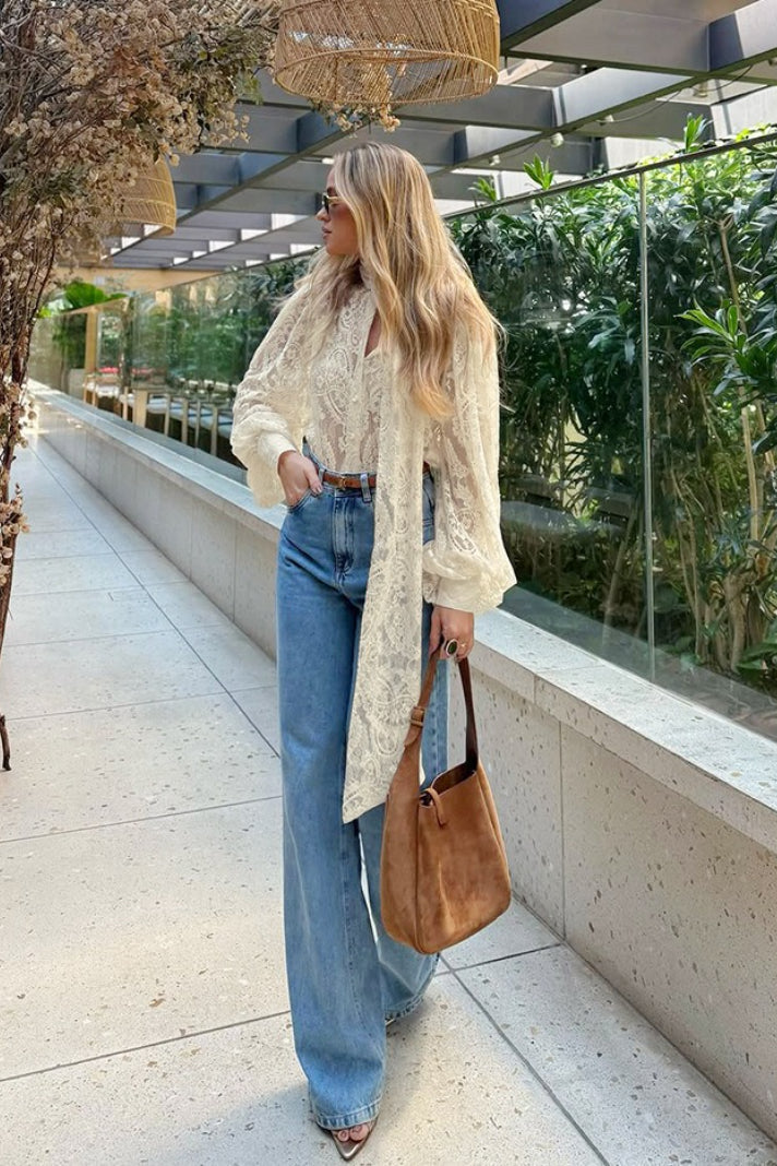 Blusa de renda transparente com laço Dunja