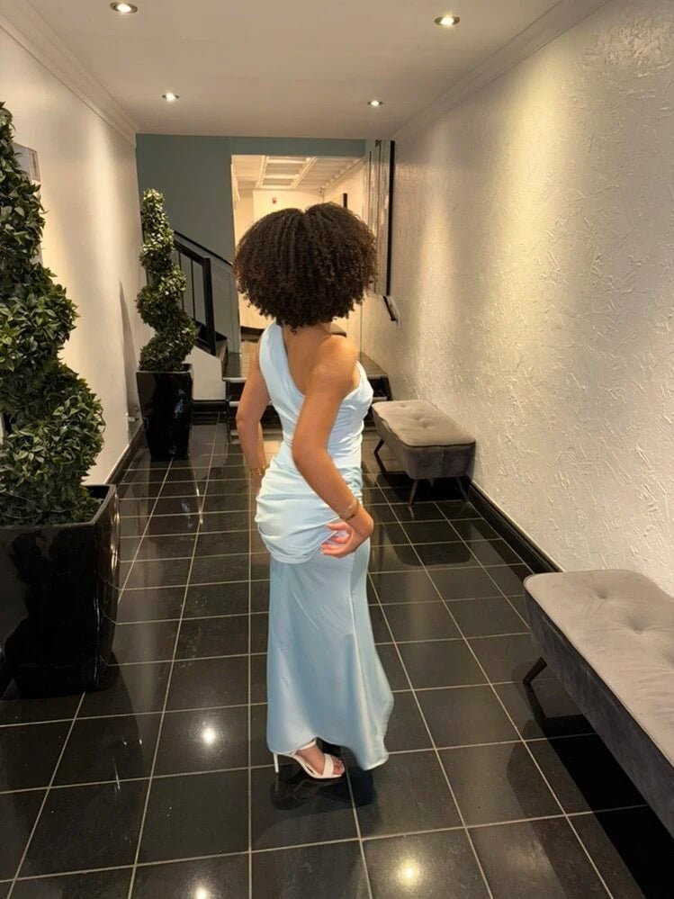 Vestido comprido de um ombro só Ella