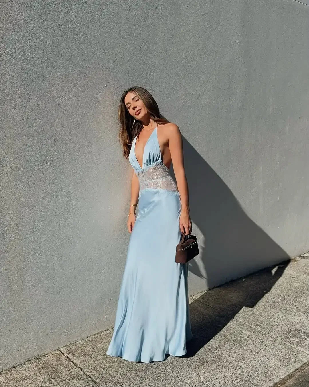 Vestido maxi de renda com patchwork e decote halter Elvira