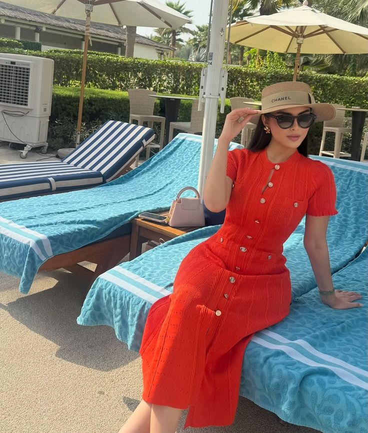 Vestido midi Erlinda de malha com botões à frente