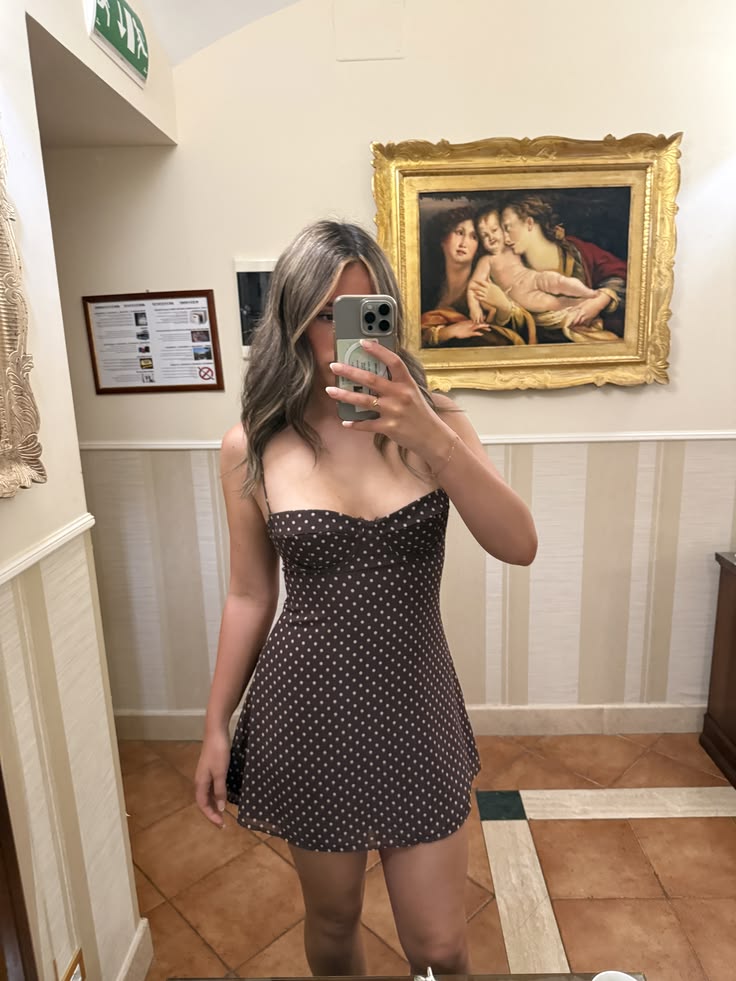 Vestido curto Eva em malha transparente às bolinhas