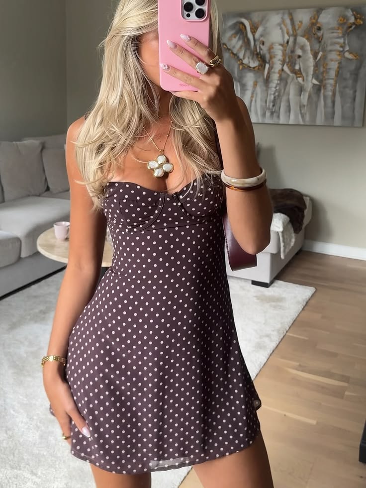 Vestido curto Eva em malha transparente às bolinhas