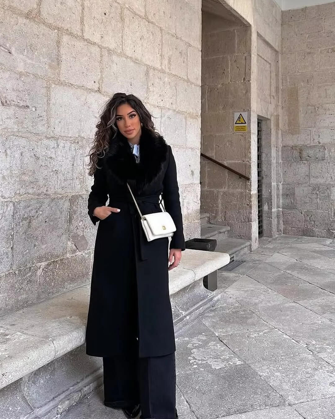 Casaco maxi com gola de pelo sintético Flora