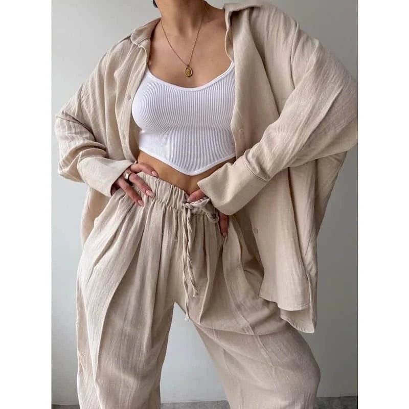 Conjunto Frances de camisola de manga comprida com lapelas e calças