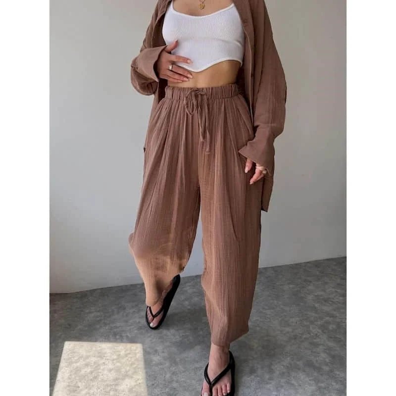 Conjunto Frances de camisola de manga comprida com lapelas e calças