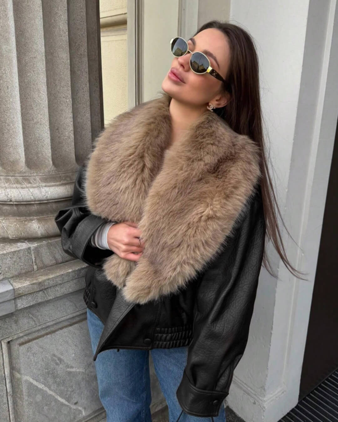 Casaco de couro sintético Francesca com gola de pelo amovível