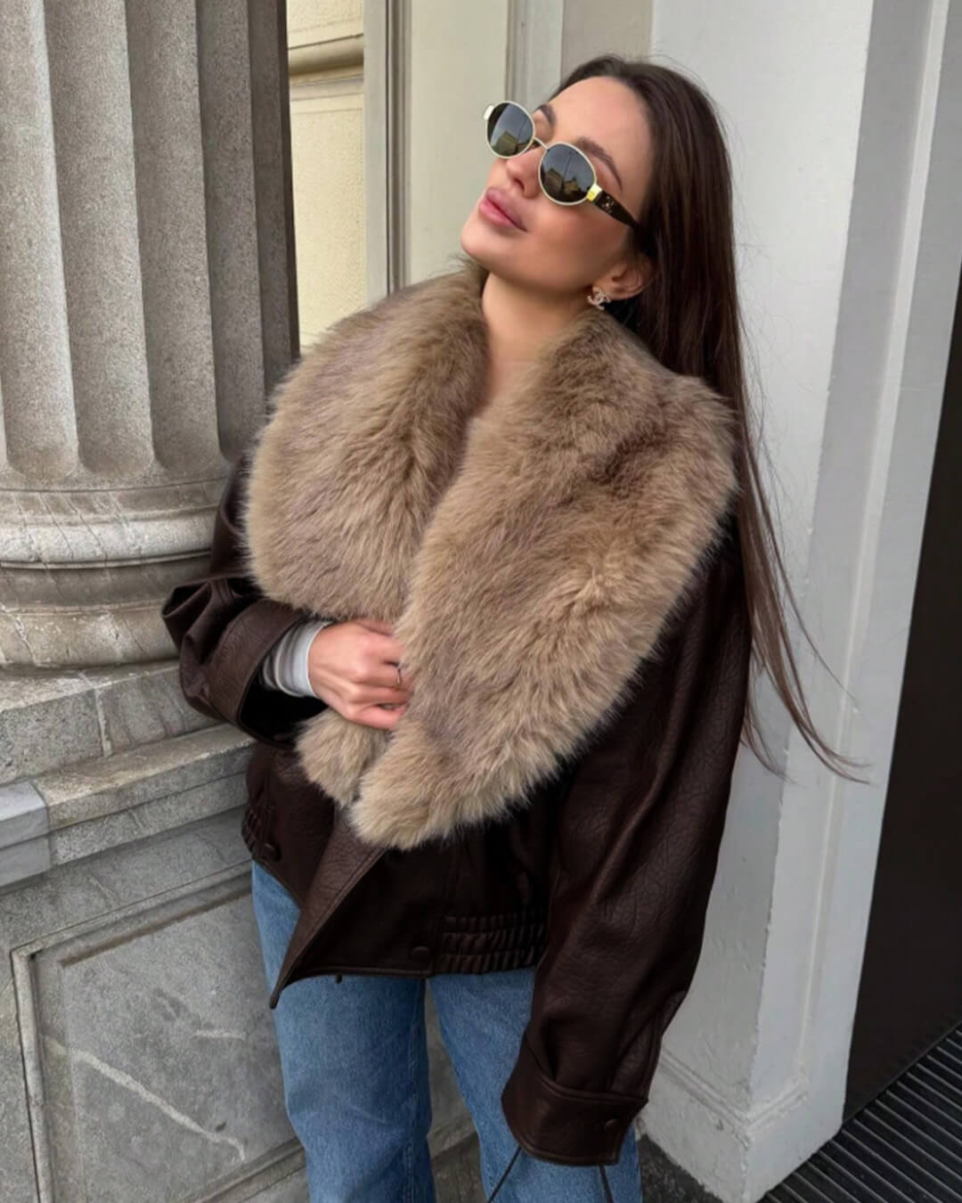 Casaco de couro sintético Francesca com gola de pelo amovível