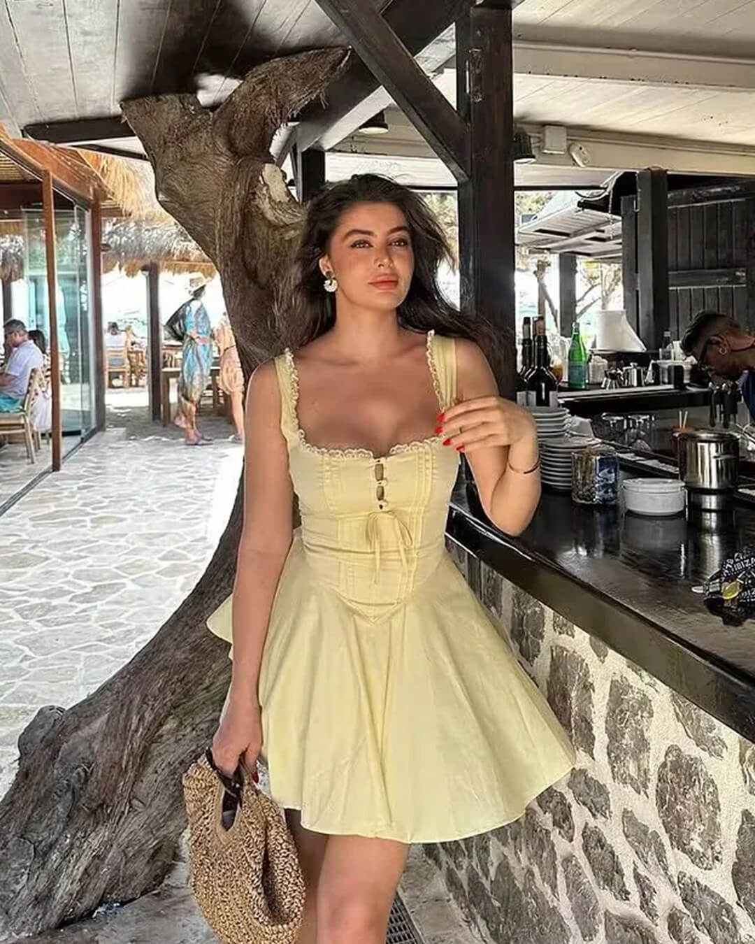 Vestido curto sem mangas Francine