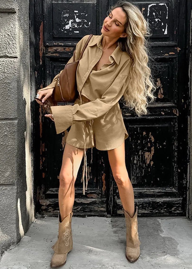 Conjunto Gabrielle de camisa curta e calções com cordão