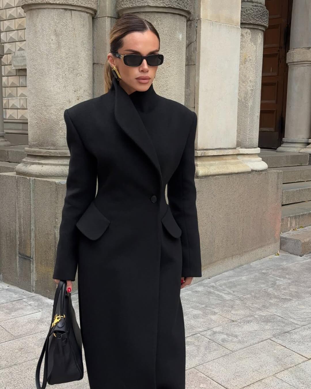 Casaco comprido de corte elegante Genevieve