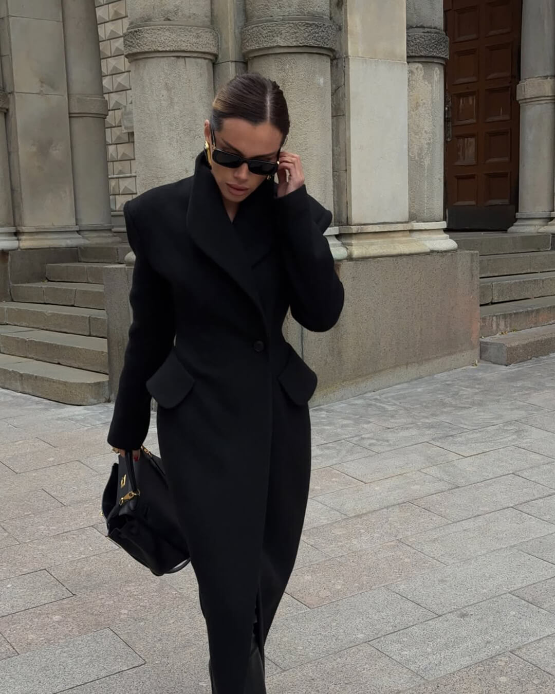 Casaco comprido de corte elegante Genevieve