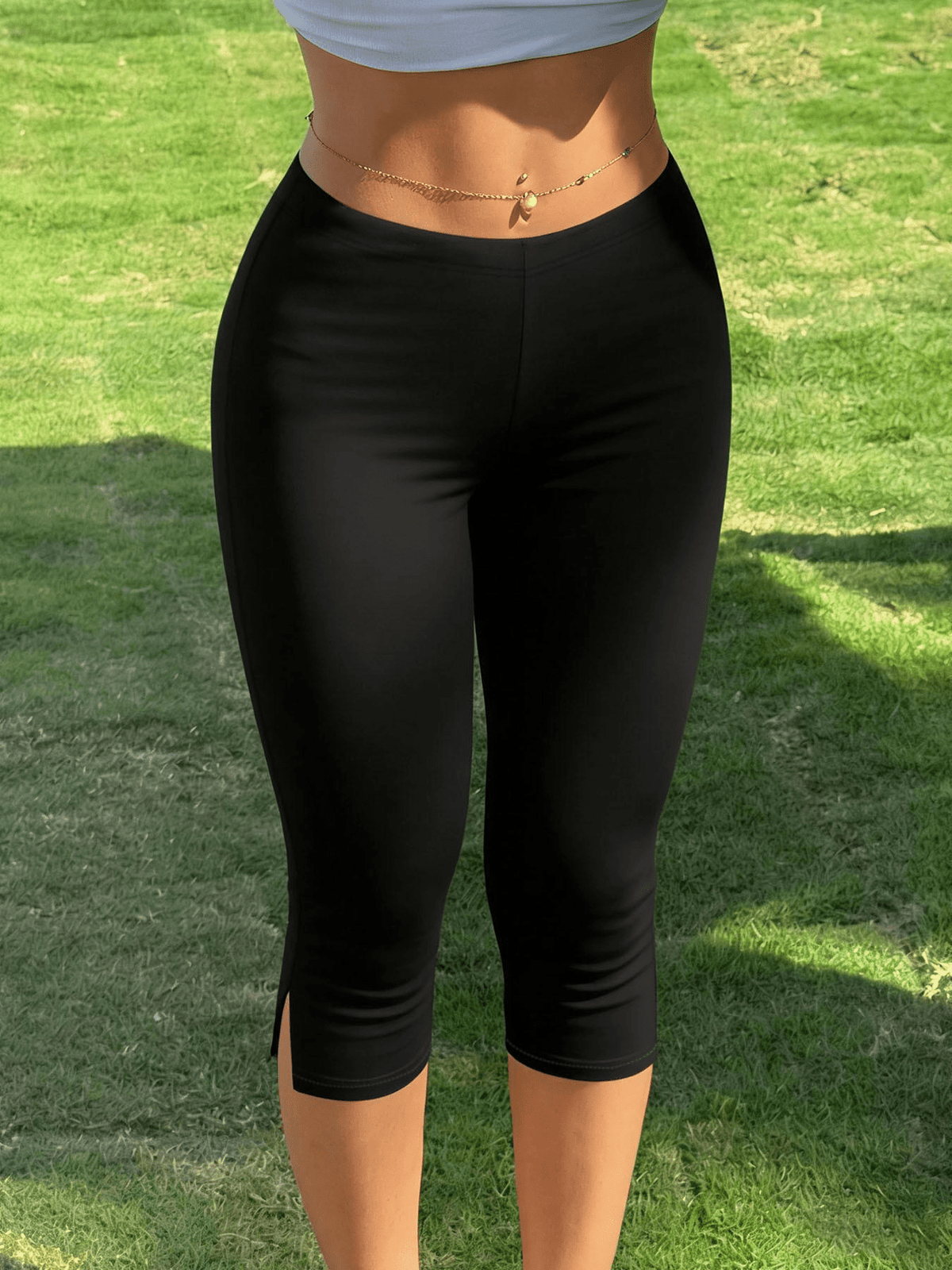 Leggings Halia corsárias com bainha lateral aberta