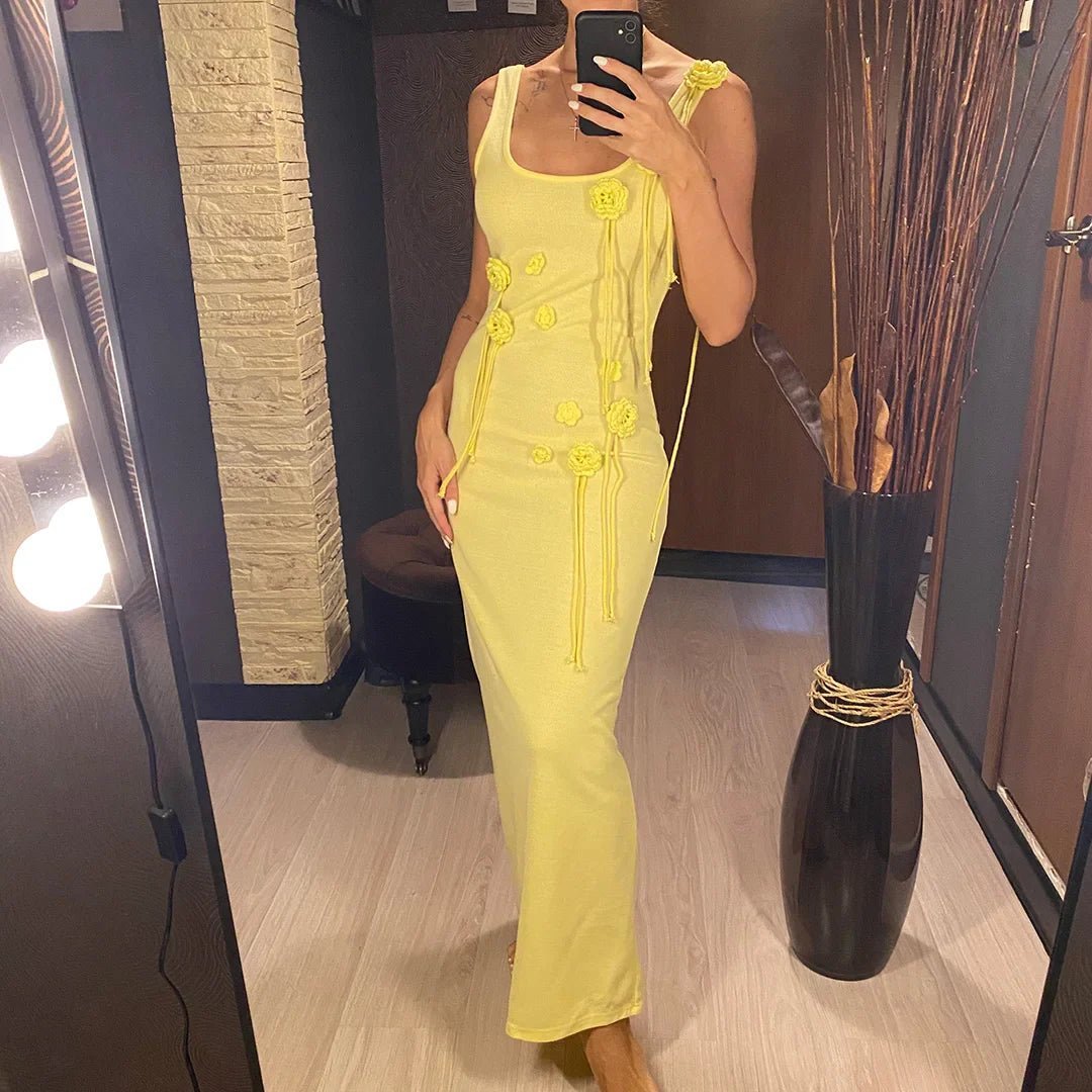 Vestido midi Hanna em malha com bordado floral
