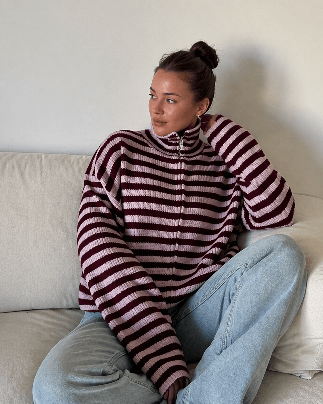 Camisola de malha às riscas e gola subida Hanna