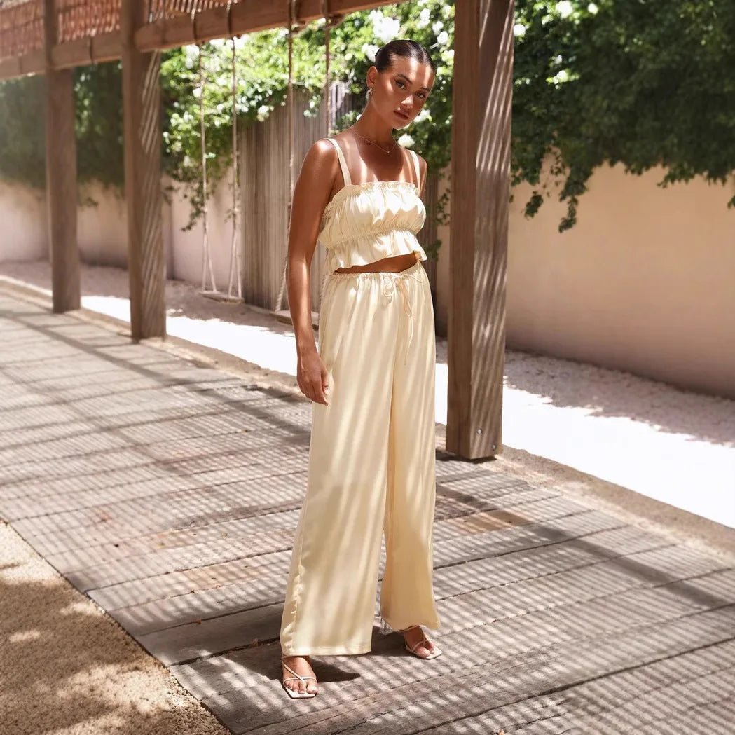 Conjunto com folhos e calças de perna larga Helen