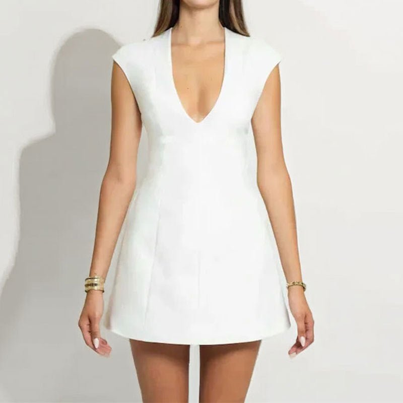 Vestido curto com decote em V profundo Helena