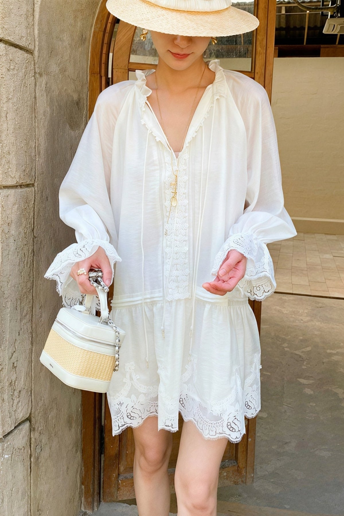 Vestido midi Imara em linho e renda com patchwork
