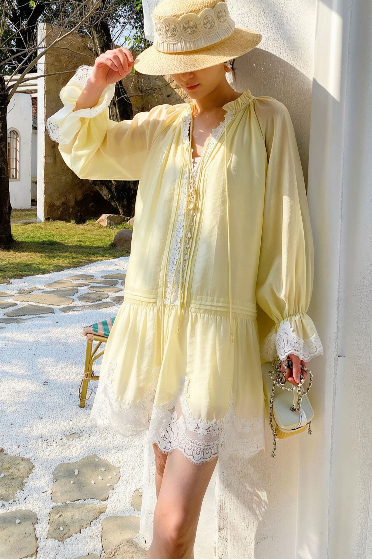 Vestido midi Imara em linho e renda com patchwork