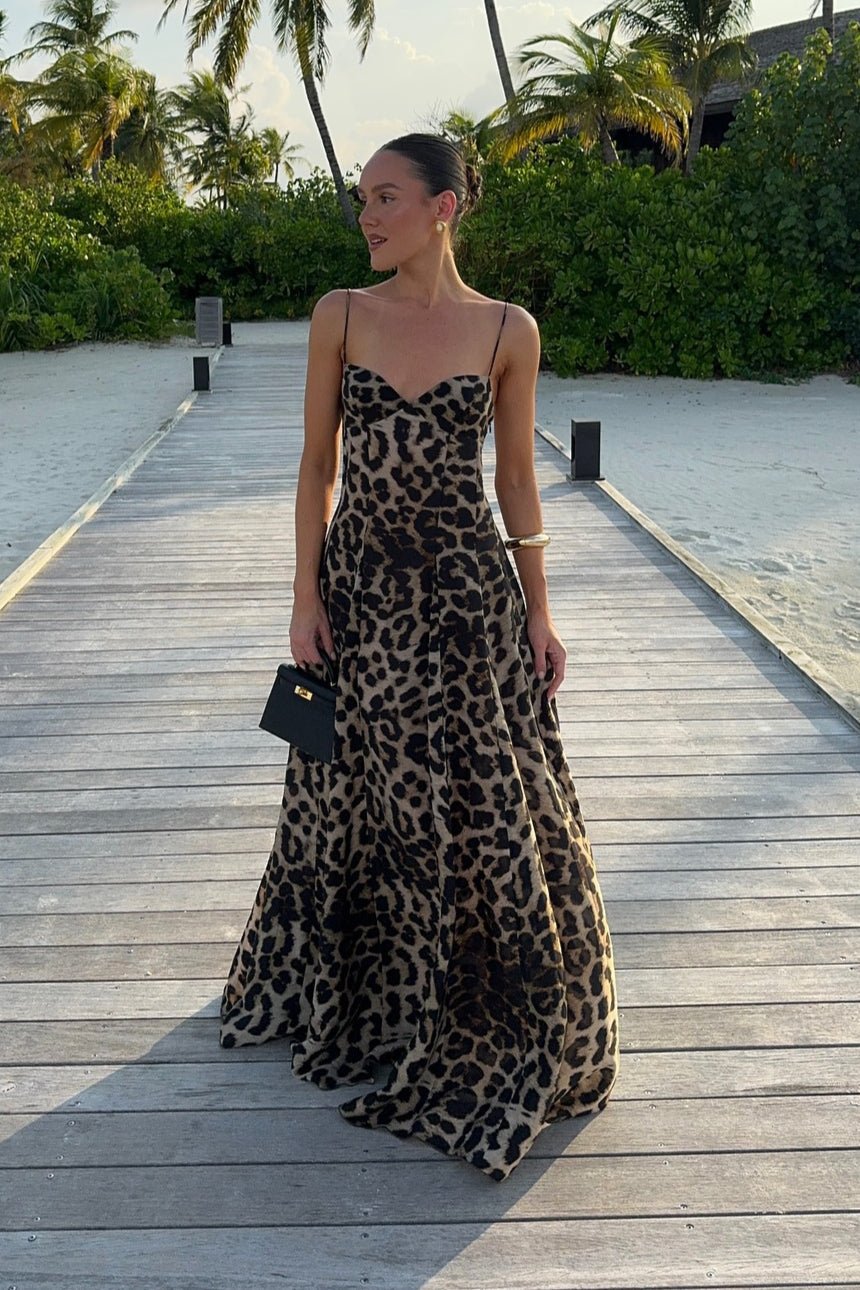 Vestido comprido com alças finas e padrão leopardo Imogen