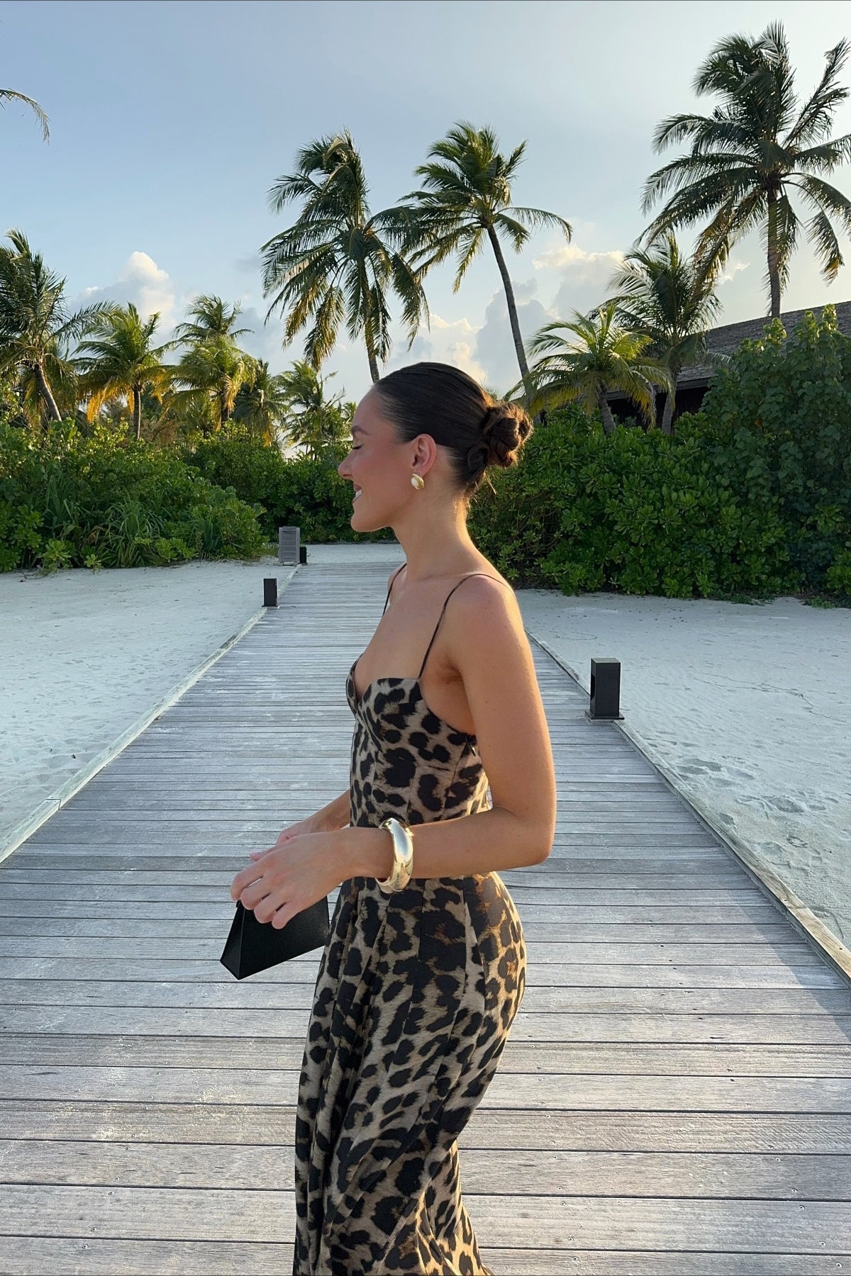 Vestido comprido com alças finas e padrão leopardo Imogen